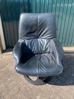 Leren fauteuil jaren 70, Ophalen