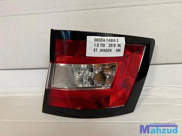 SKODA FABIA 3 stationwagen combi rechts achterlicht 2014-202 beschikbaar voor biedingen