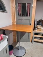 Stevige statafel met gietijzeren voet, Ophalen