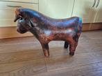 Leren stier jaren 60 te koop, Ophalen