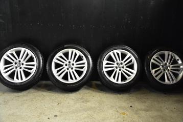Een prachtig en origineel winterset voor een Audi Q5. beschikbaar voor biedingen