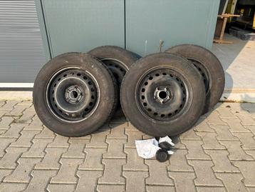 Renault velgen + banden / 5x108 beschikbaar voor biedingen