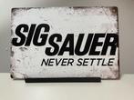 SIG SAUER metalen reclamebord (Old Look), Www.pand50.nl, Amerika, Overige typen, Ophalen of Verzenden