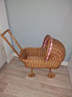 Te koop rieten poppenwagen, Kinderen en Baby's, Ophalen, Zo goed als nieuw