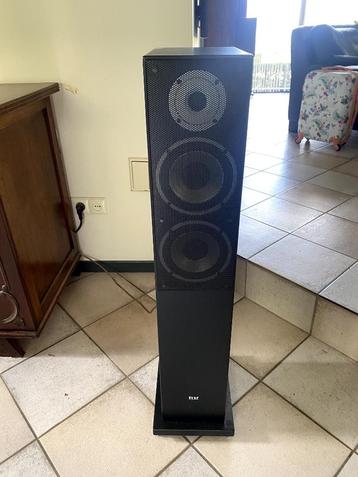 2x Tower speakers Elac (zwart) beschikbaar voor biedingen