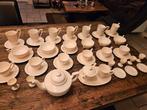 Recamier Servies - Compleet en Elegant, Huis en Inrichting, Ophalen of Verzenden, Zo goed als nieuw, Overige stijlen, Porselein
