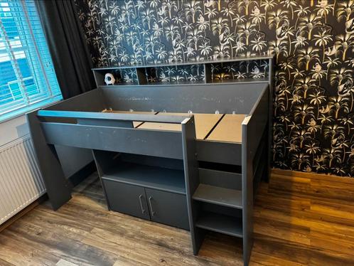 Hoogslaper met kastruimte en vakken, Kinderen en Baby's, Kinderkamer | Stapelbedden en Hoogslapers, Gebruikt, Hoogslaper, Ophalen