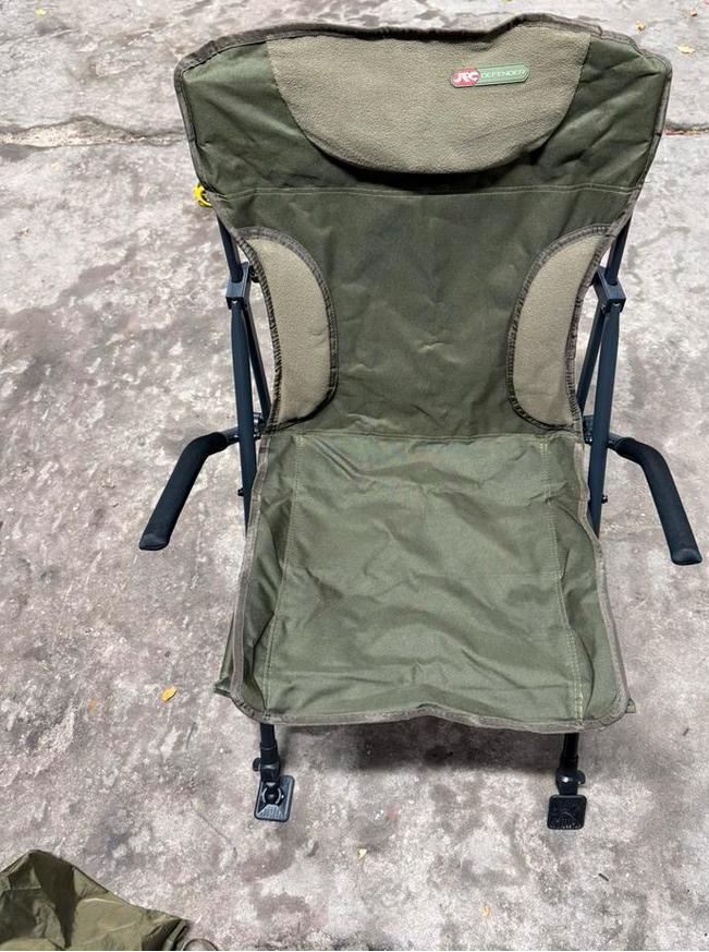 JRC Defender II Folding Chair | uitklapbare visstoel | ZGAN!, Watersport en Boten, Hengelsport | Karpervissen, Zo goed als nieuw