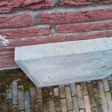 Terras betontegels 60cm 1 stuk gratis beschikbaar voor biedingen