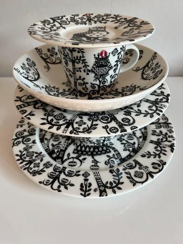 Nieuw 6-delig Iittala Taika Diep Borden Schaal Kop Zwart Wit beschikbaar voor biedingen