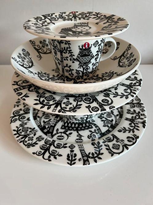 Nieuw 6-delig Iittala Taika Diep Borden Schaal Kop Zwart Wit, Huis en Inrichting, Keuken | Servies, Nieuw, Compleet servies, Porselein