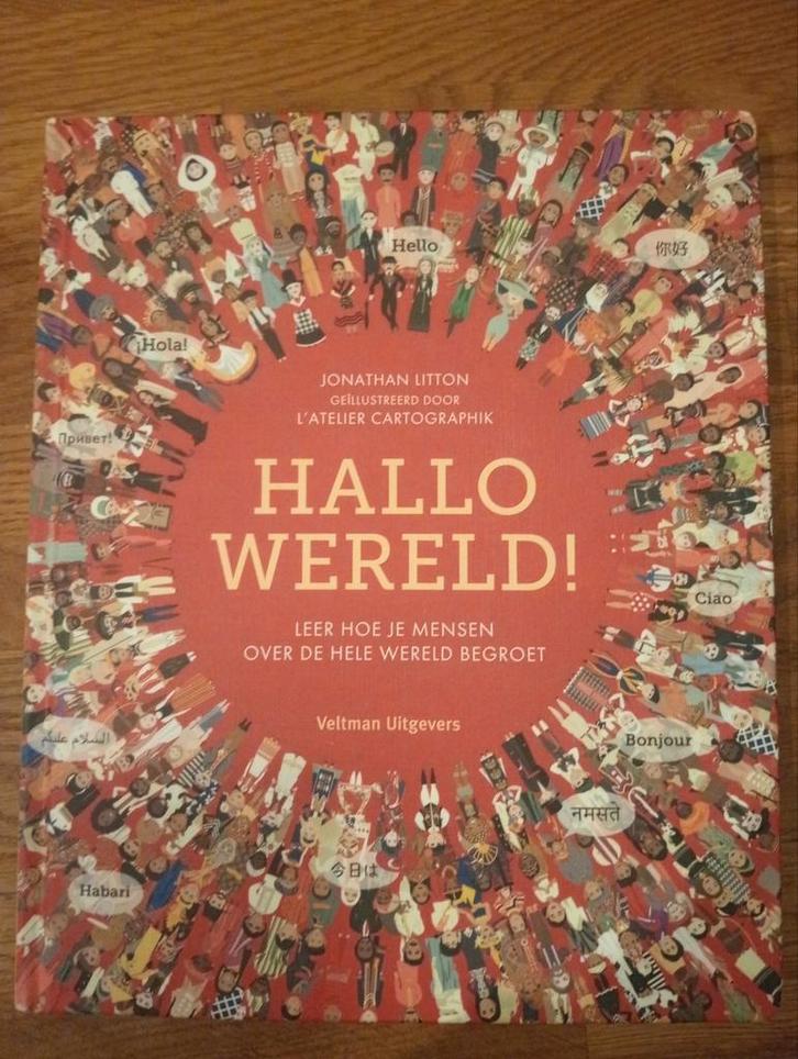 Vrije school/montessori boek culturen kind -Hallo wereld!, Boeken, Kinderboeken | Jeugd | onder 10 jaar, Zo goed als nieuw, Non-fictie