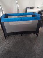 Camping bedje met goed matrasje hoeslakens dekentje , dekbed, Ophalen, Zo goed als nieuw, Reisbedje