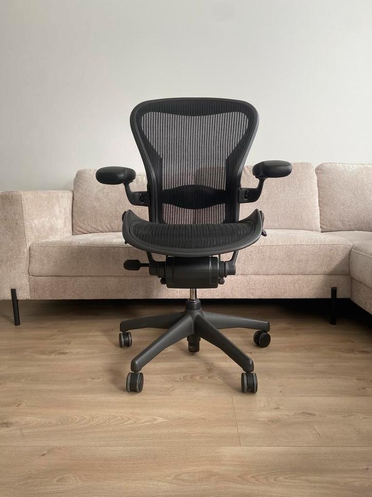 Herman Miller Aeron bureaustoel B, Huis en Inrichting, Bureaustoelen, Zo goed als nieuw, Zwart, Ophalen of Verzenden