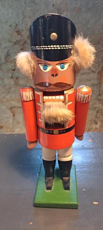 Vintage Notenkraker met Echt Bont - 32cm beschikbaar voor biedingen