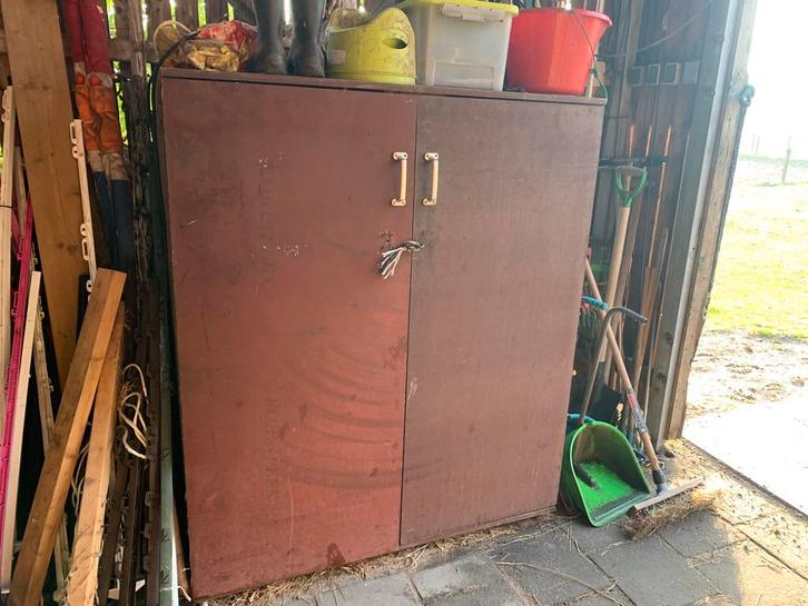 2 stevige zadelkasten / stalkasten, Dieren en Toebehoren, Paarden en Pony's | Overige Paardenspullen, Gebruikt, Overige soorten