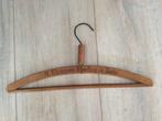 Oude Kledinghanger/ Kleerhanger met de naam v/d winkel 1930, Ophalen of Verzenden, Zo goed als nieuw, Hout