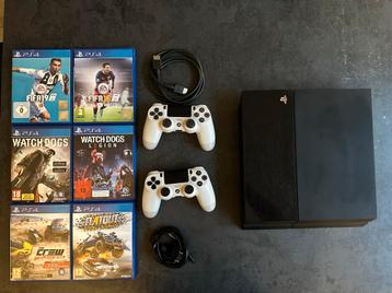 PS4 500GB met 2 controllers + 6 games beschikbaar voor biedingen