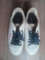 Levi's sneakers, Ophalen, Gedragen