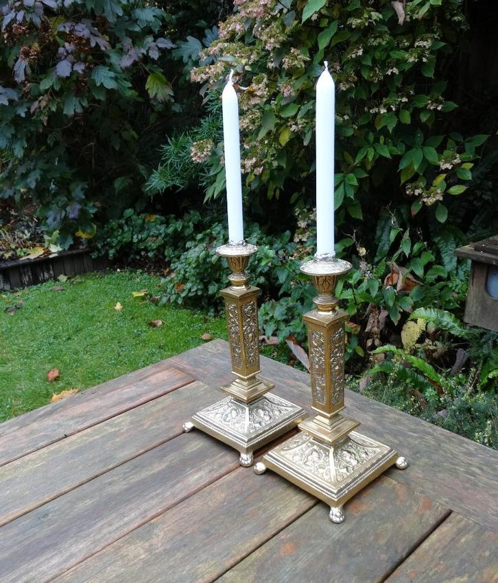 Set grote antieke kandelaren kaarshouders hoofden klauwpoten, Antiek en Kunst, Antiek | Kandelaars, Koper of Brons, Ophalen