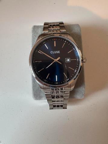 Cluse horloge zilver met blauw nieuw beschikbaar voor biedingen