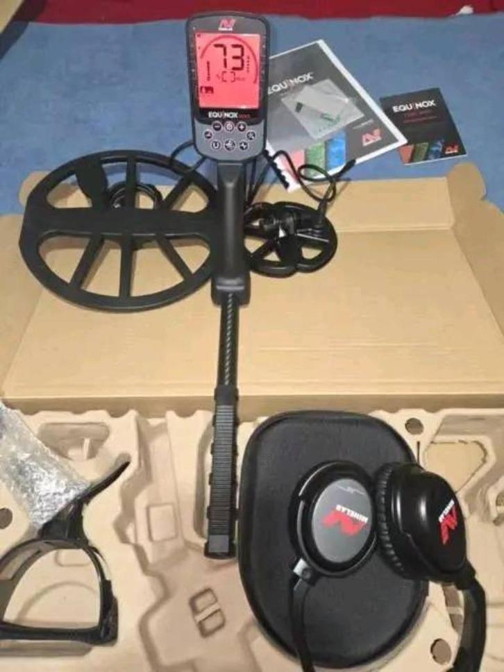 Minelab Equinox 900 Metaaldetector. Pro-Find 40 pinpointer., Hobby en Vrije tijd, Metaaldetectors, Zo goed als nieuw, Minelab