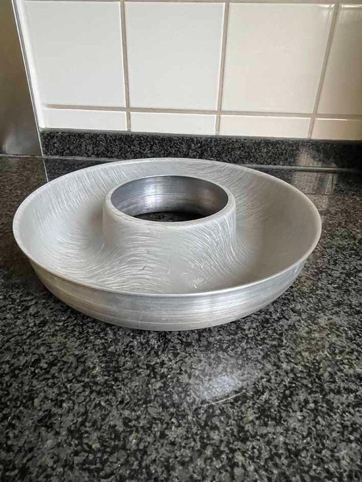 Tulband bakvorm, Hobby en Vrije tijd, Taarten en Cupcakes maken, Zo goed als nieuw, Bakvorm, Taarten, Ophalen of Verzenden