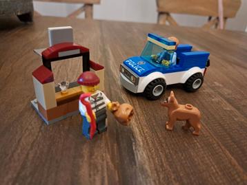 LEGO City 60241 Politiehond Eenheid in originele verpakking  beschikbaar voor biedingen