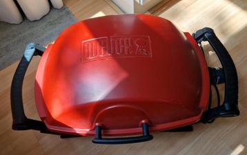 Weber Q 240 elektrische barbecue + hoes & plancha beschikbaar voor biedingen