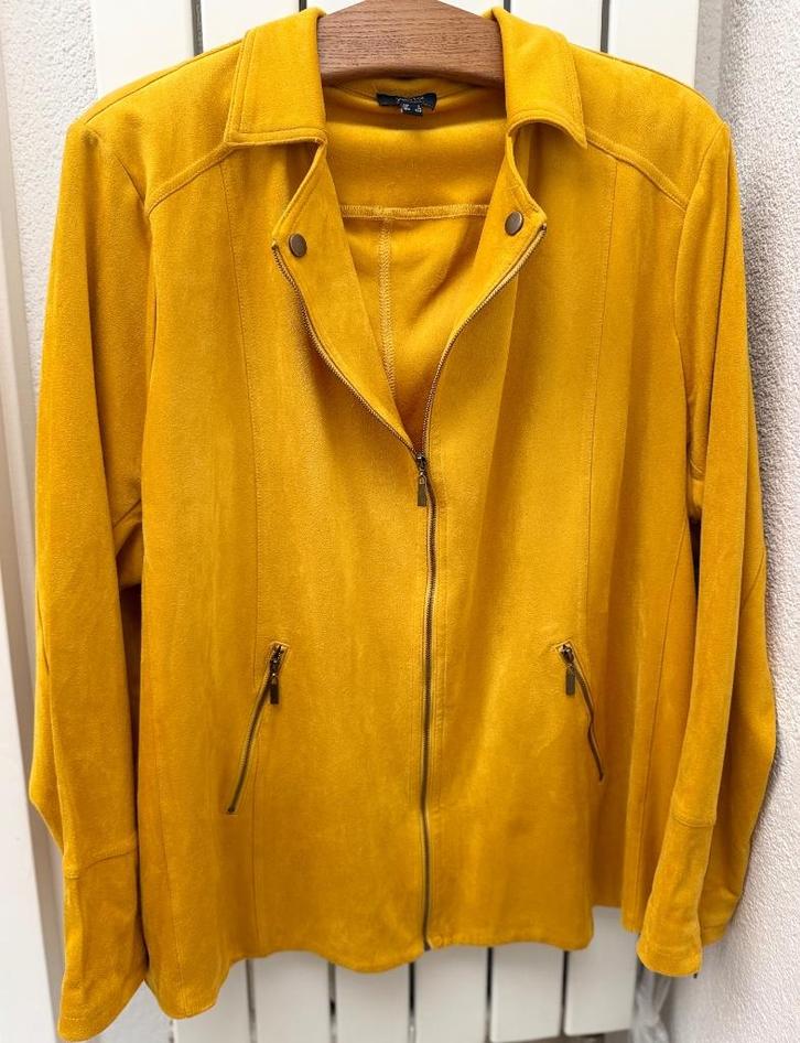 Yesta okergeel kort jasje maat 52, Kleding | Dames, Grote Maten, Zo goed als nieuw, Jasje of Colbert, Geel, Ophalen of Verzenden