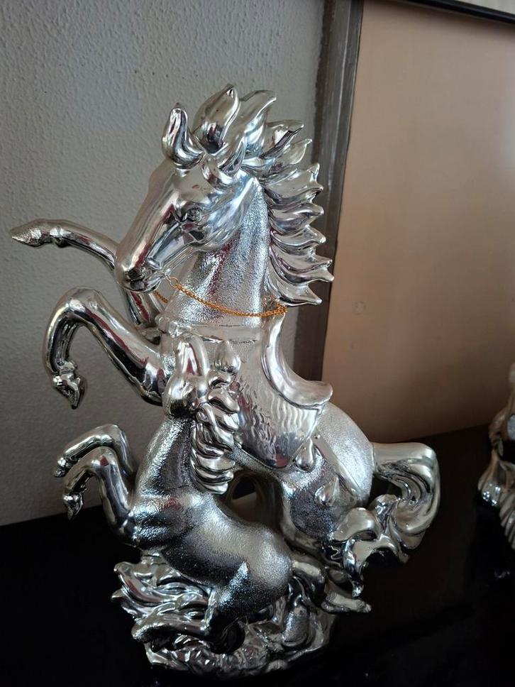 Zilverkleurig Paardenbeeld - Decoratief, Verzamelen, Beelden en Beeldjes, Zo goed als nieuw, Dier, Ophalen