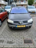 Renault Mégane 1.6 16V 2004 Zwart, Auto's, Voorwielaandrijving, 625 kg, 4 cilinders, Zwart
