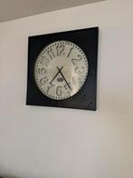 Nieuwstaat riverdale industriele wandklok zwart beige 70x70, Huis en Inrichting, Ophalen, Zo goed als nieuw