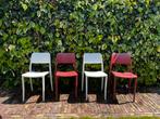 4 kunststof tuinstoelen in wit en rood, Tuin en Terras, Tuinsets en Loungesets, Ophalen, Zo goed als nieuw, Kunststof