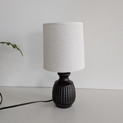 Vintage Deens tafellampje van keramiek met lampenkap, Huis en Inrichting, Lampen | Tafellampen, Zo goed als nieuw, Minder dan 50 cm