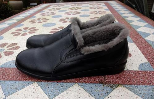 Maat 46 * Zwarte Romika pantoffels binnenkant bont  ni, Kleding | Dames, Schoenen, Zo goed als nieuw, Pantoffels of Sloffen, Zwart
