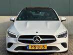 Mercedes-Benz CLA-klasse Shooting Brake 180 B. Solution Luxu, CLA, 136 pk, 4 cilinders, Lichtsensor