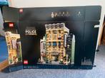 Lego 10278 Politiebureau met doos en boekje, Ophalen, Zo goed als nieuw, Complete set, Lego