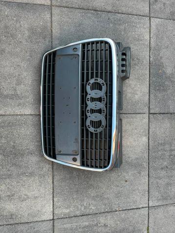 Audi a4 b7 grill beschikbaar voor biedingen