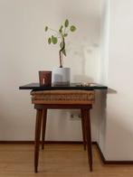 Vintage poef, kruk, bijzettafel, 43x34x55 cm, Huis en Inrichting, Tafels | Sidetables, Ophalen, 50 tot 100 cm, Rond, Zo goed als nieuw