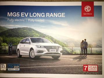 2x MG 5 EV Long Range 2021 brochures/folders Engeland beschikbaar voor biedingen