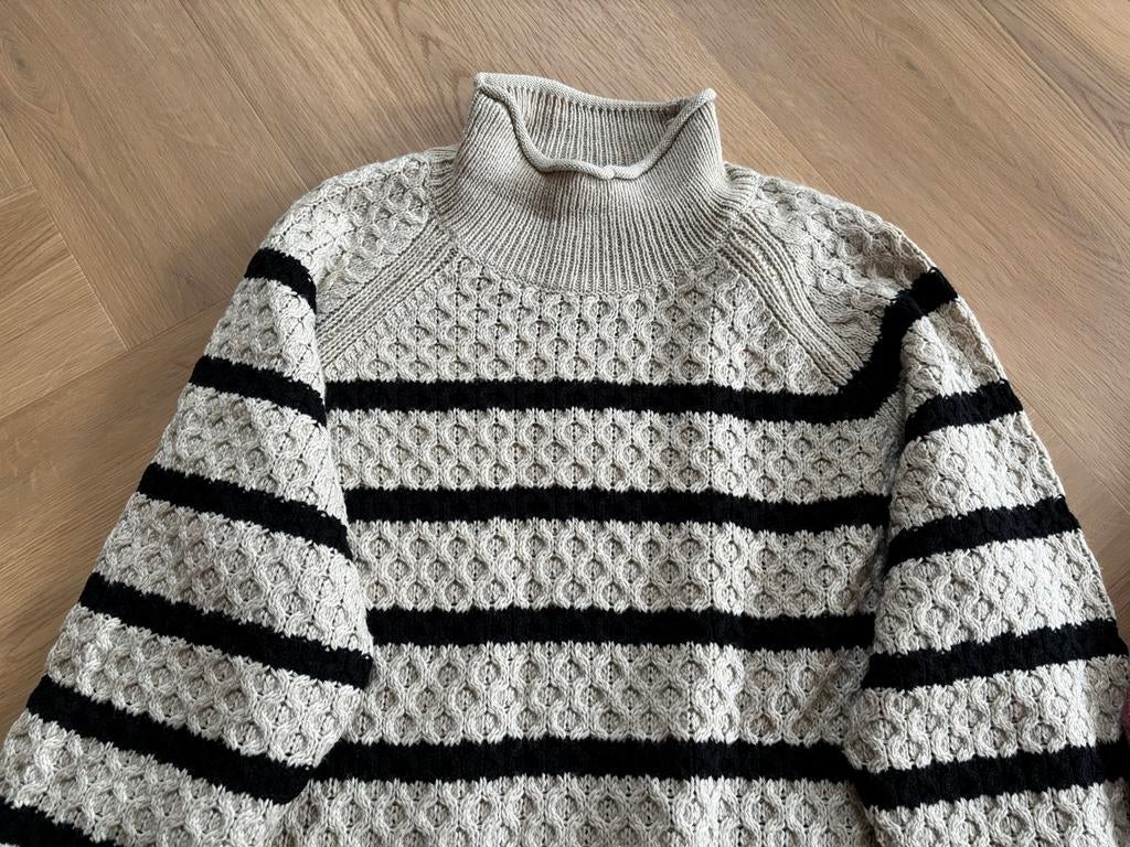 Wintervesten, trui en sokken - Maat L, Kleding | Dames, Truien en Vesten, Ophalen of Verzenden, Zo goed als nieuw, Maat 38/40 (M)