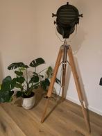 Industriële Driepoot Lamp - Hout & Metaal - 150cm, Huis en Inrichting, Lampen | Vloerlampen, Ophalen of Verzenden, Gebruikt, Hout