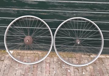 28 inch Velgen, voor en achter velg 28", samen 10€ beschikbaar voor biedingen