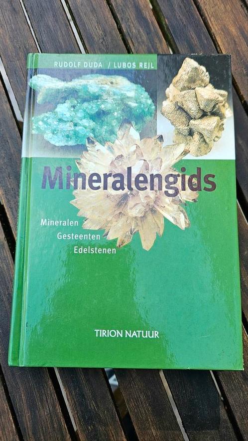 Rudolf Duda / Lubos Rejl - Mineralengids, Boeken, Wetenschap, Zo goed als nieuw, Ophalen of Verzenden