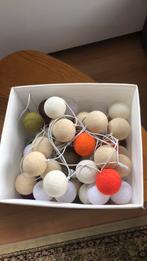 Cotton balls sfeerverlichting, twee snoeren, veel balletjes, Huis en Inrichting, Ophalen of Verzenden, Zo goed als nieuw