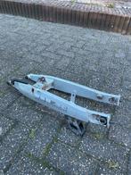 Achterbrug Derbi senda xtreme 2000-2010 12 mm as, Ophalen of Verzenden, Zo goed als nieuw, Frame