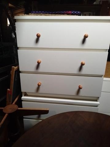 2 stuks aanwezig ca 80 cm breed 78 cm hoog