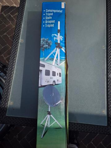 Statief schotel antenne beschikbaar voor biedingen