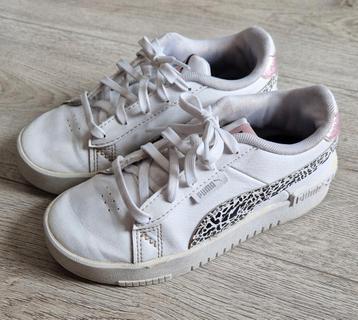 Puma sneakers beschikbaar voor biedingen